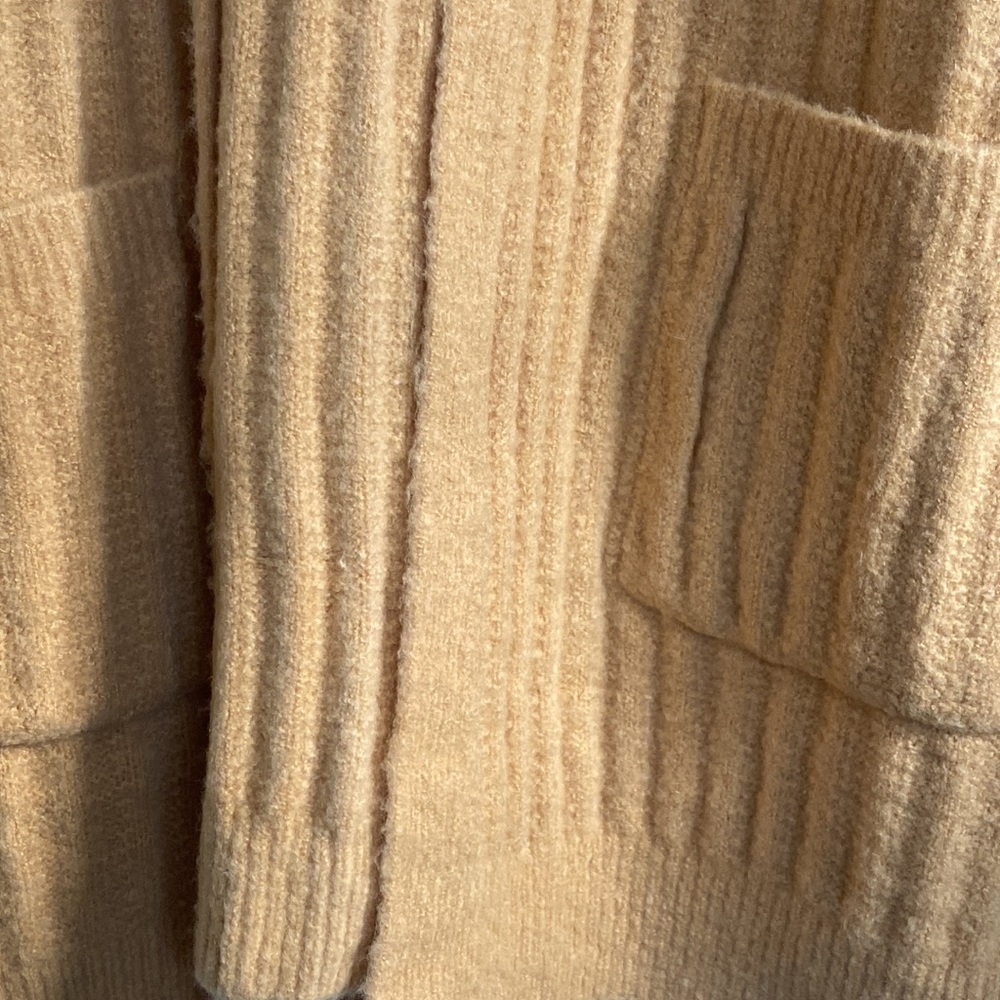 Cardigan - Picture 5 of 6